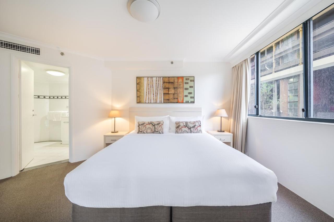 Oaks Sydney Castlereagh Suites Bagian luar foto