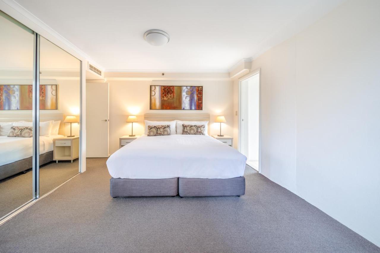 Oaks Sydney Castlereagh Suites Bagian luar foto