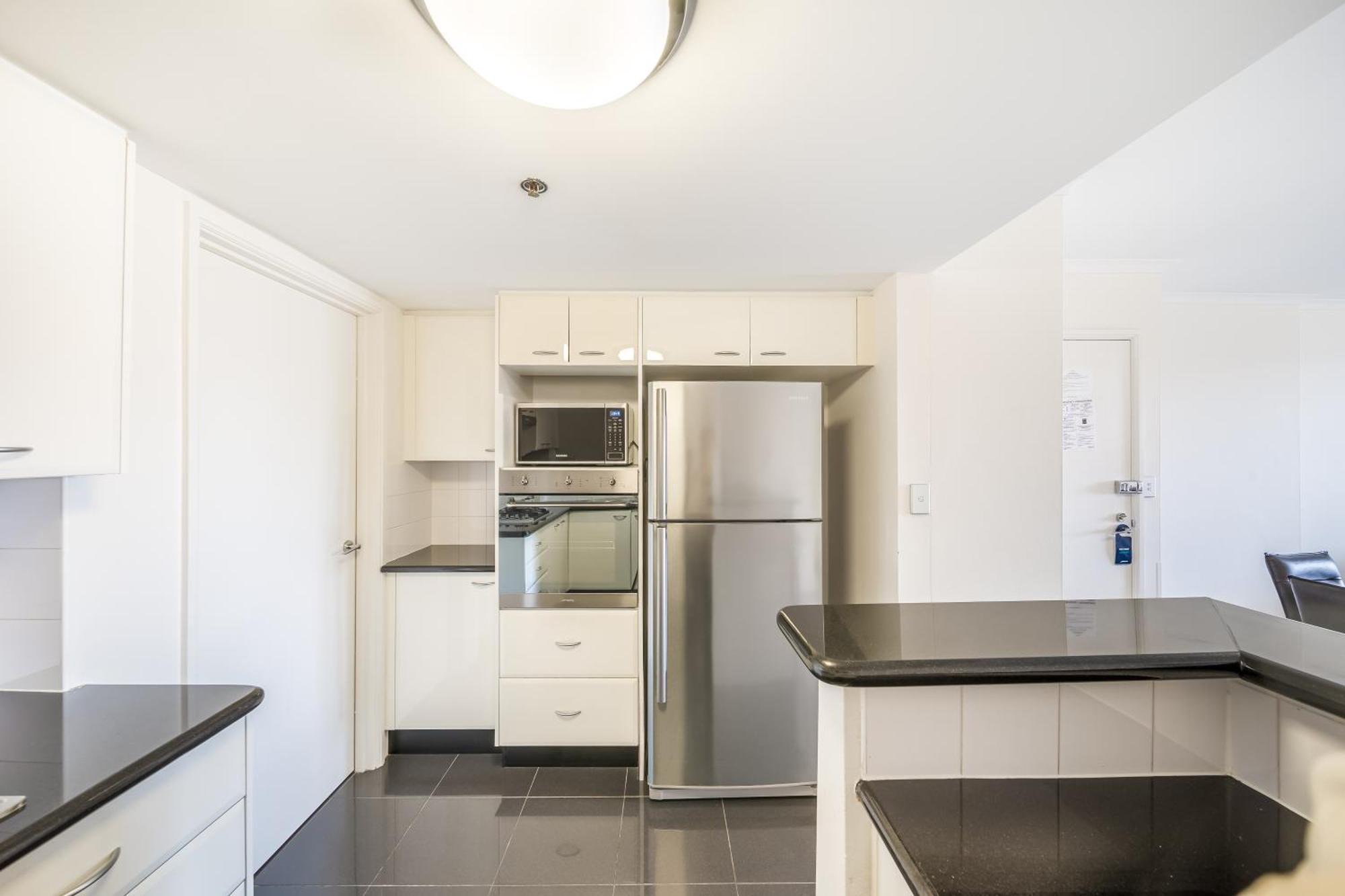 Oaks Sydney Castlereagh Suites Bagian luar foto