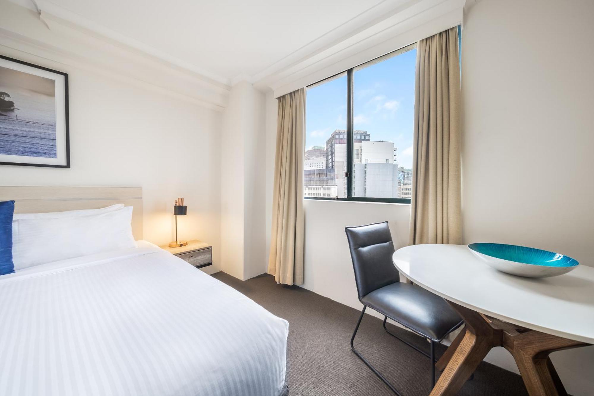 Oaks Sydney Castlereagh Suites Bagian luar foto