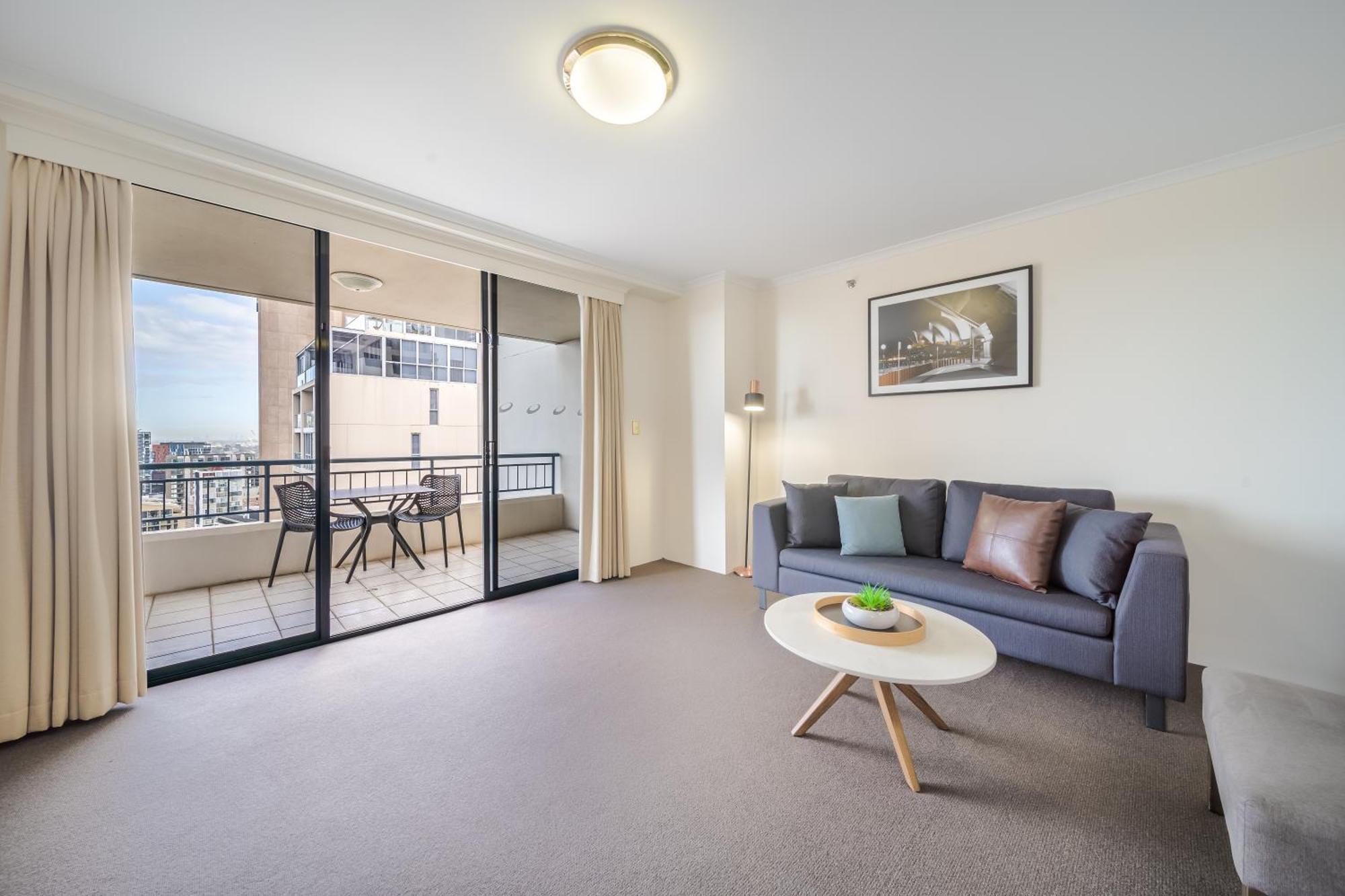 Oaks Sydney Castlereagh Suites Bagian luar foto